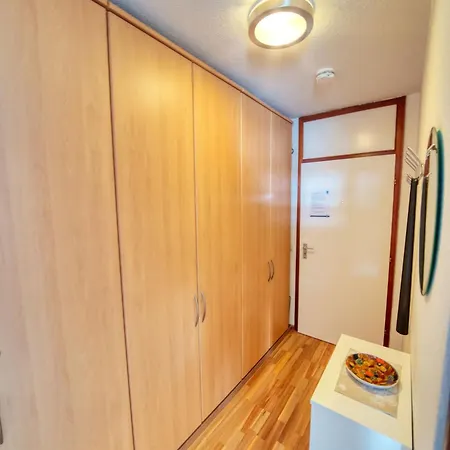 - Haus A, App 0a0708 Apartment